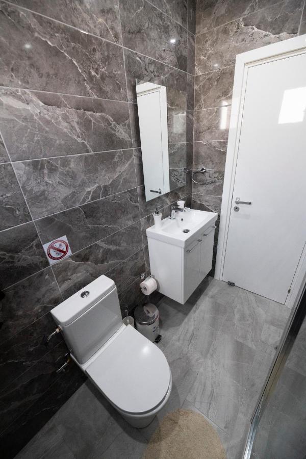 Kato Paphos 1Br Near Paphos Harbour/Beach/Sea Екстер'єр фото